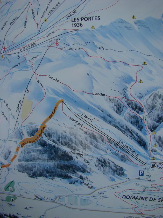 Studio Au Calme Face Aux Montagnes Dans Station De Ski La Morte 外观 照片